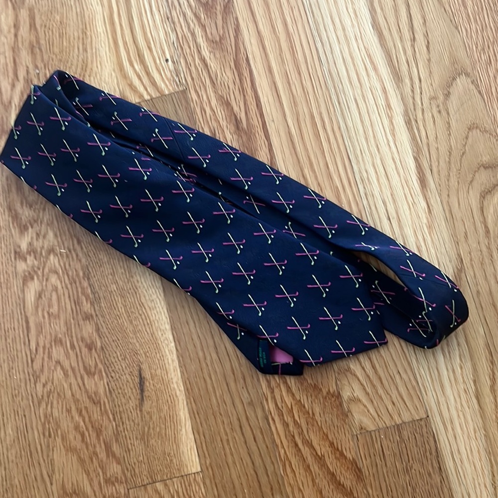 Lilly Pulitzer navy golf tie